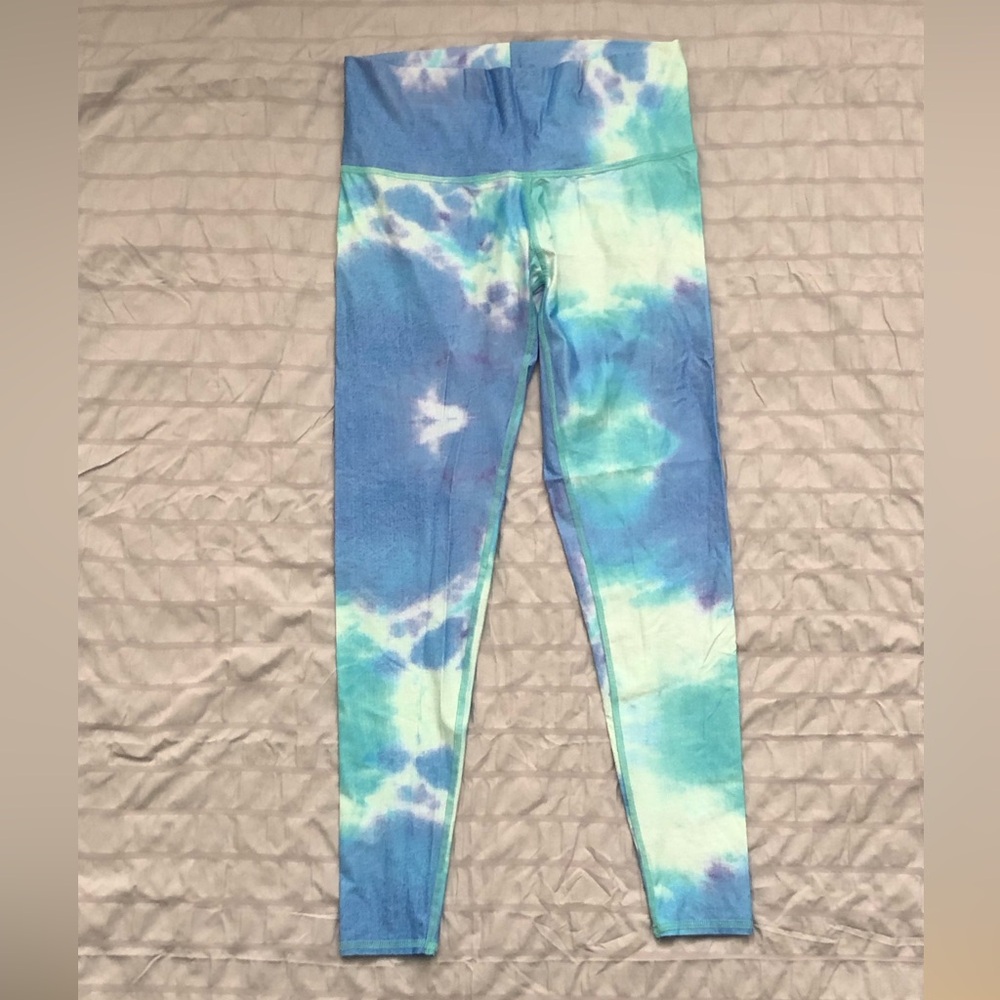 Teeki women’s leggings. Size L. Great like new condition!